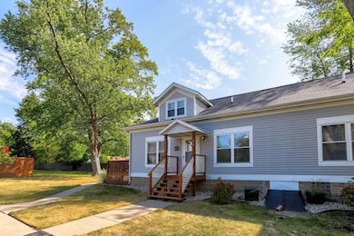 4-web-or-mls-7370-n-shore-dr