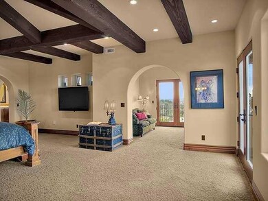 6811 Vianda Ct, Carlsbad, CA 92009 - photo 7