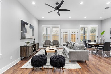 6498 T c Jester Blvd, Houston, TX 77091 - photo 3