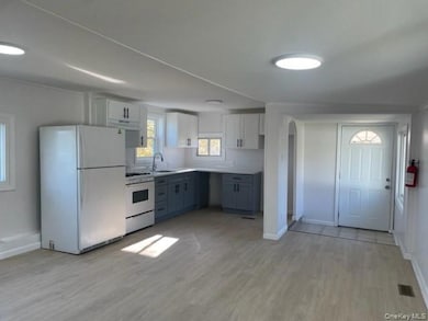 6 Union Ave, New Windsor, NY 12553 - photo 7