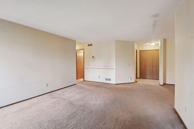 8700 Aldrich Ave S, Bloomington, MN 55420 - photo 7