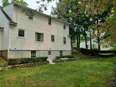 162 W Haven Rd, Manchester, NH 03104 - photo 5