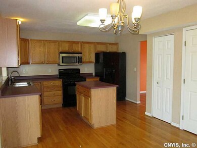 Kitchen. Large open kitchen, with island.