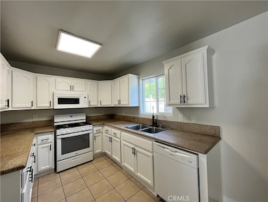 1004 S Riverside Ave unit A-3, Rialto, CA 92376 - photo 3