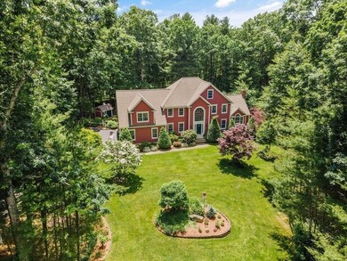 8 Catalpa Ln, Mendon, MA 01756 - photo 2