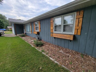 201 W Park St, Nixa, MO 65714 - photo 2