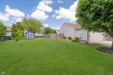 1008 Canary Creek Ct, Franklin, IN 46131 - photo 2