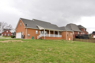 718 Coveview Cir, Cookeville, TN 38506 - photo 2