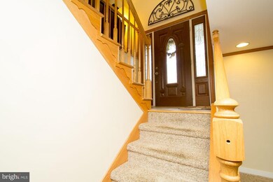 10916 Oak Forest Cir, Hagerstown, MD 21740 - photo 5