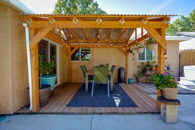 1013 2nd St, Redding, CA 96002 - photo 4