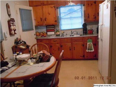 2612 5th St NE, Center Point, AL 35215 - photo 3