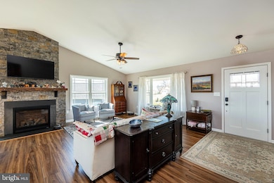 1952 Collinsville Rd, Cross Junction, VA 22625 - photo 4