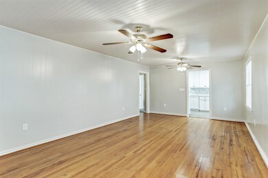 Another view of the large Living Space - boats ori