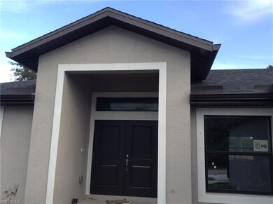 CLASSY ENTRANCE