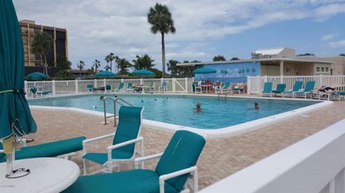 twin towers pool