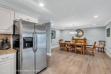 2 Lone Oak Way unit 2820, Eatontown, NJ 07724 - photo 7