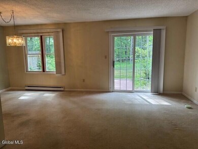 4034 Chaucer Place, Slingerlands, NY 12159 - photo 4