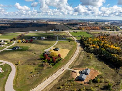 9573 Briarwood Ct, Caledonia, WI 54940 - photo 2