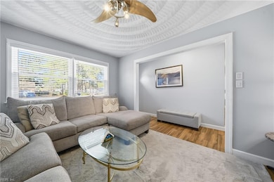 441 Corapeake Dr, Chesapeake, VA 23322 - photo 5