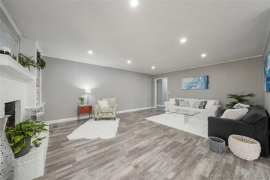 6608 S 254th East Ave, Broken Arrow, OK 74014 - photo 3