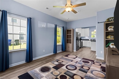 102 Tree Ln unit A, Suffolk, VA 23437 - photo 2