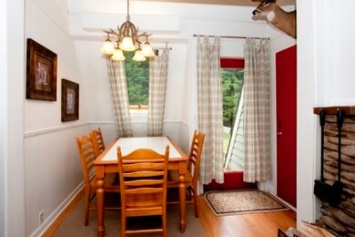 SH46_dining