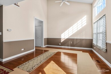 607 Kingsbridge Dr, Carol Stream, IL 60188 - photo 4