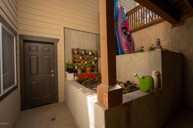 Entry Garden