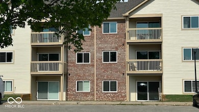 12517 Timber Creek Dr unit 2, Carmel, IN 46032 - photo 4