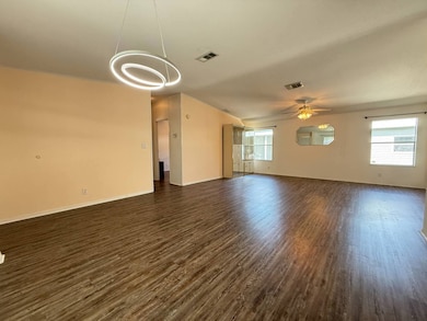 3515 Zephyr Ln, Valrico, FL 33594 - photo 3