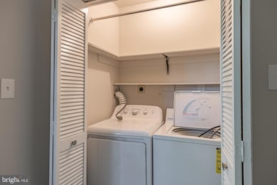 1204 N Wayne St unit D, Arlington, VA 22201 - photo 4