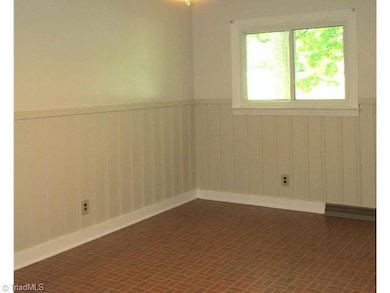 2301 Lambert Dr, Asheboro, NC 27205 - photo 6