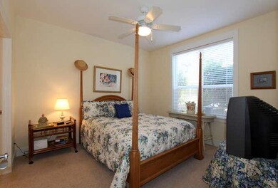 228 La Valencia Cir Panama-small-008-228