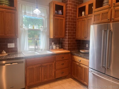 101 S Canada Ave, Haskell, OK 74436 - photo 4