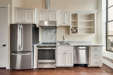 325 W Main St unit 201, Denison, TX 75020 - photo 4