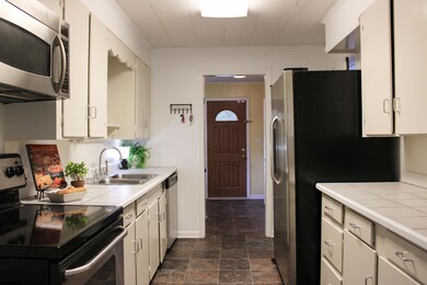 Kitchen V1