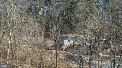 7692 Martinsburg Rd, Berkeley Springs, WV 25411 - photo 5