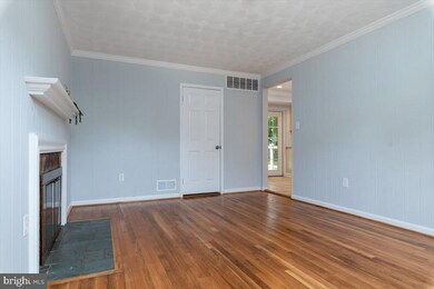6302 Kaybro St, Laurel, MD 20707 - photo 4