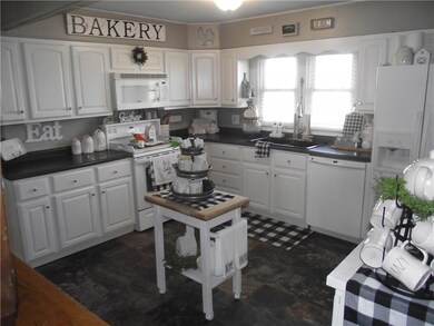 208 W Route 33, Shumway, IL 62461 - photo 6