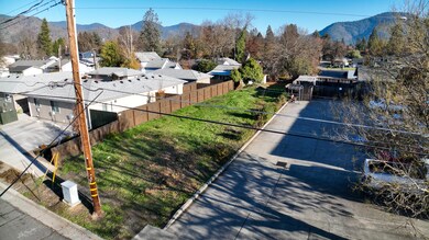 0 SE 8th St, Grants Pass, OR 97526 - photo 4