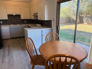 108 Tucker Ave, Clovis, NM 88101 - photo 3