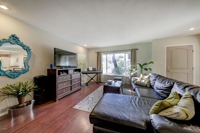 Living room 3