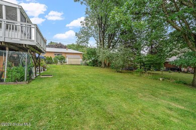 4 Bluebell Ln, Albany, NY 12211 - photo 3