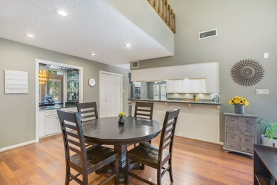 Wet bar between the formal dining room and breakfa
