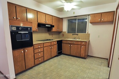 6325 E University Dr 85205_20