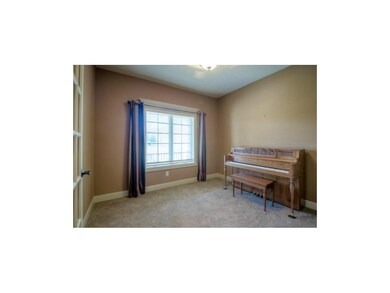 Study has a full walkin closet and could be bedroo