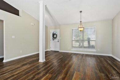 2131 Hollyhill Rd, Pensacola, FL 32526 - photo 4