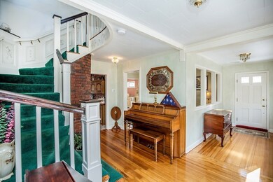 2496 Centre St, West Roxbury, MA 02132 - photo 7