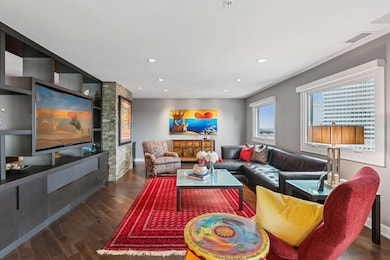 1225 Lasalle Ave unit 2207, Minneapolis, MN 55403 - photo 4