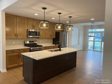 2757 Bristol Ridge Dr unit 22, Ann Arbor, MI 48105 - photo 5